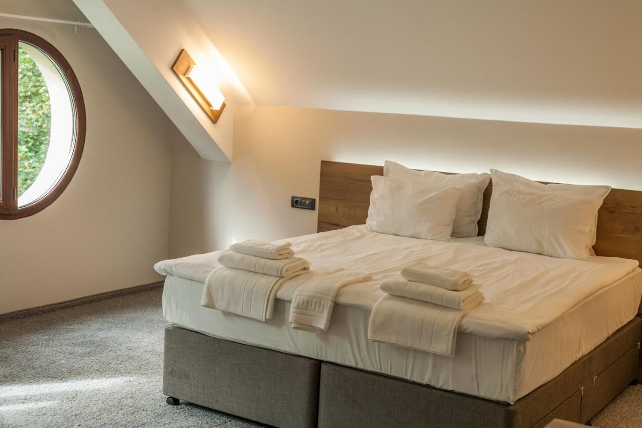 Отель Hugo Hotel Варна-16