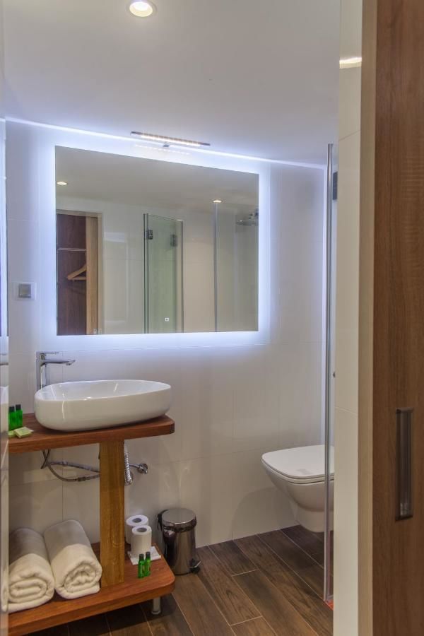 Отель Hugo Hotel Варна-21