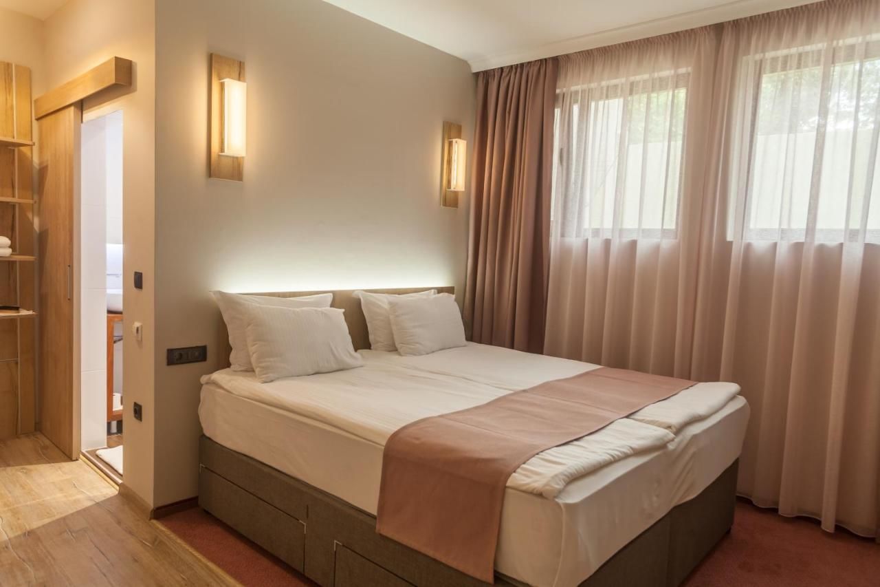 Отель Hugo Hotel Варна-32