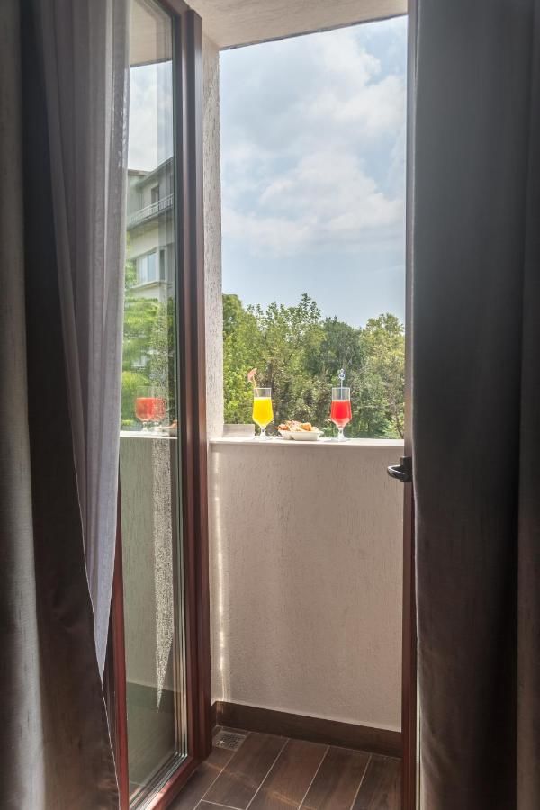 Отель Hugo Hotel Варна-12