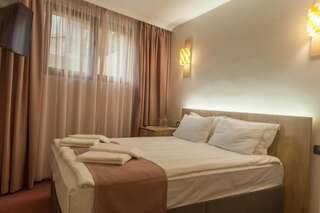Отель Hugo Hotel Варна Двухместный номер эконом-класса с 1 кроватью - Цокольный этаж-3