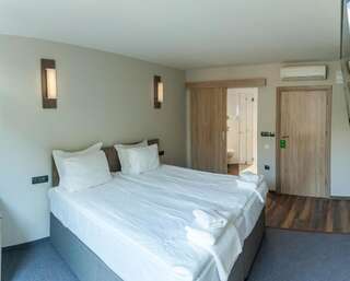 Отель Hugo Hotel Варна Двухместный номер с 1 кроватью-11